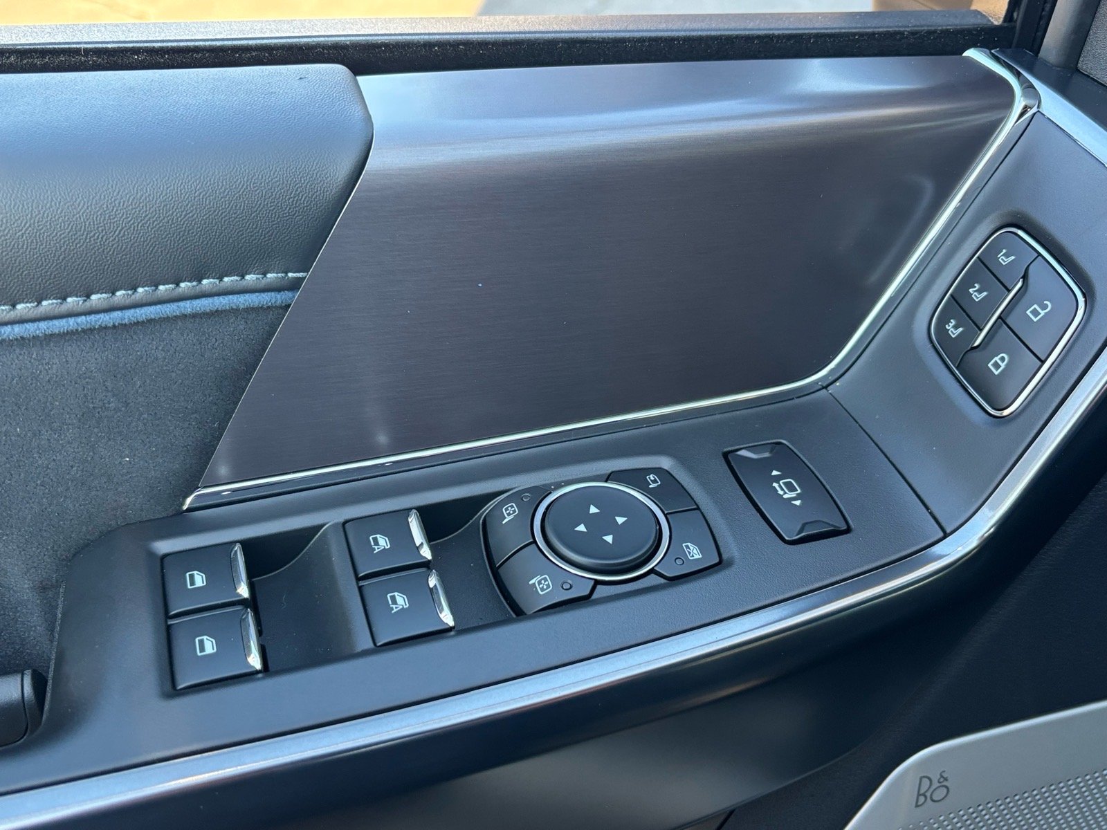New 2026 Glacier Gray Metallic Tri-Coat Ford F-350® Platinum® image 8