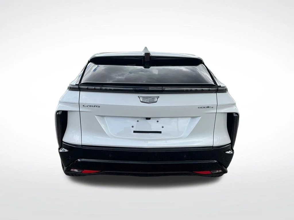 Used 2024 White Cadillac Sport image 9