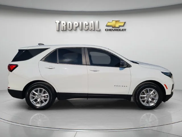 Used 2024 Summit White Chevrolet LS image 6