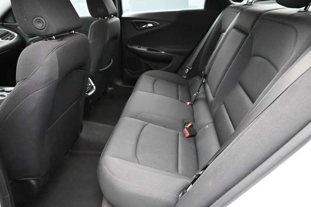 Used 2025 White Chevrolet LT image 13