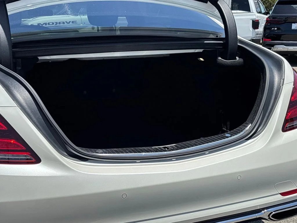 Used 2020 designo Diamond White Metallic Mercedes-Benz S 560 image 25