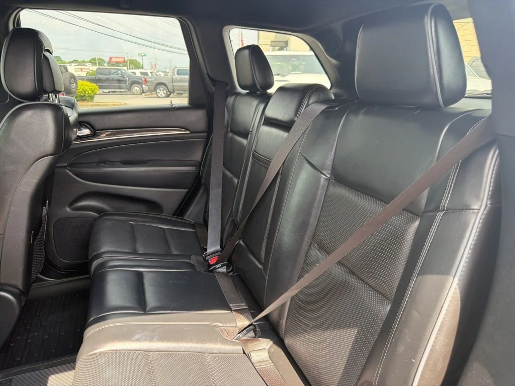 Used 2020 Black Jeep Overland image 18