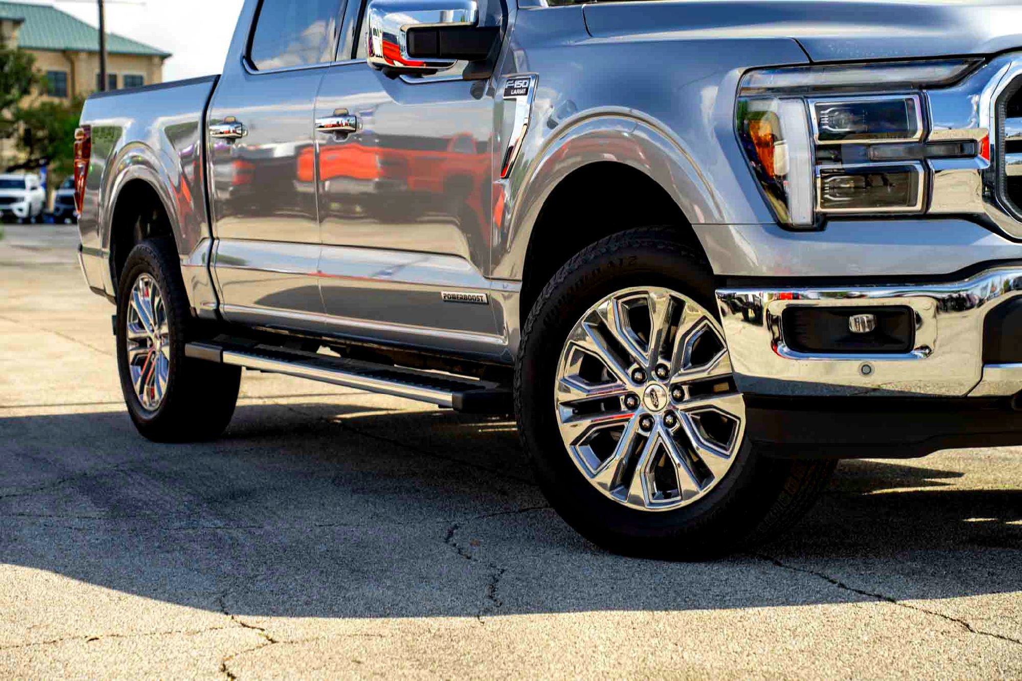 New 2025 Iconic Silver Metallic Ford LARIAT image 2