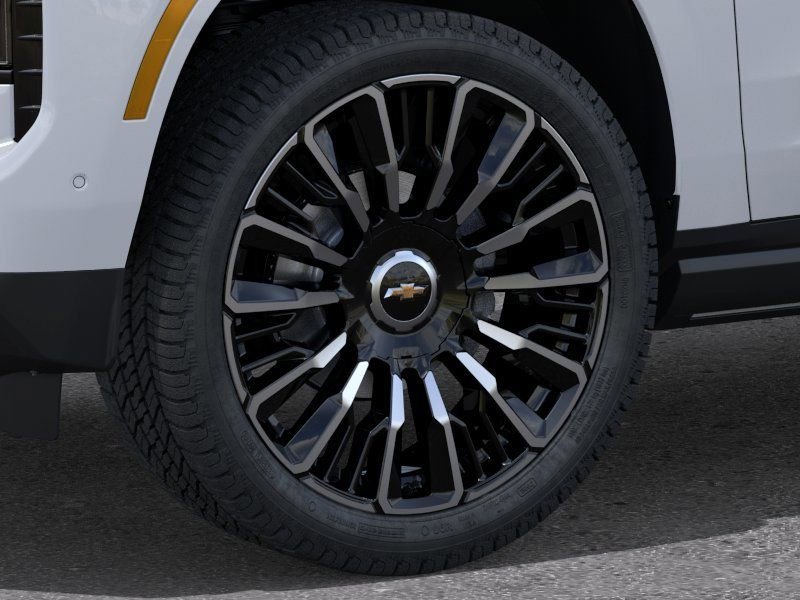 New 2026 Polar White Tricoat Chevrolet High Country image 9