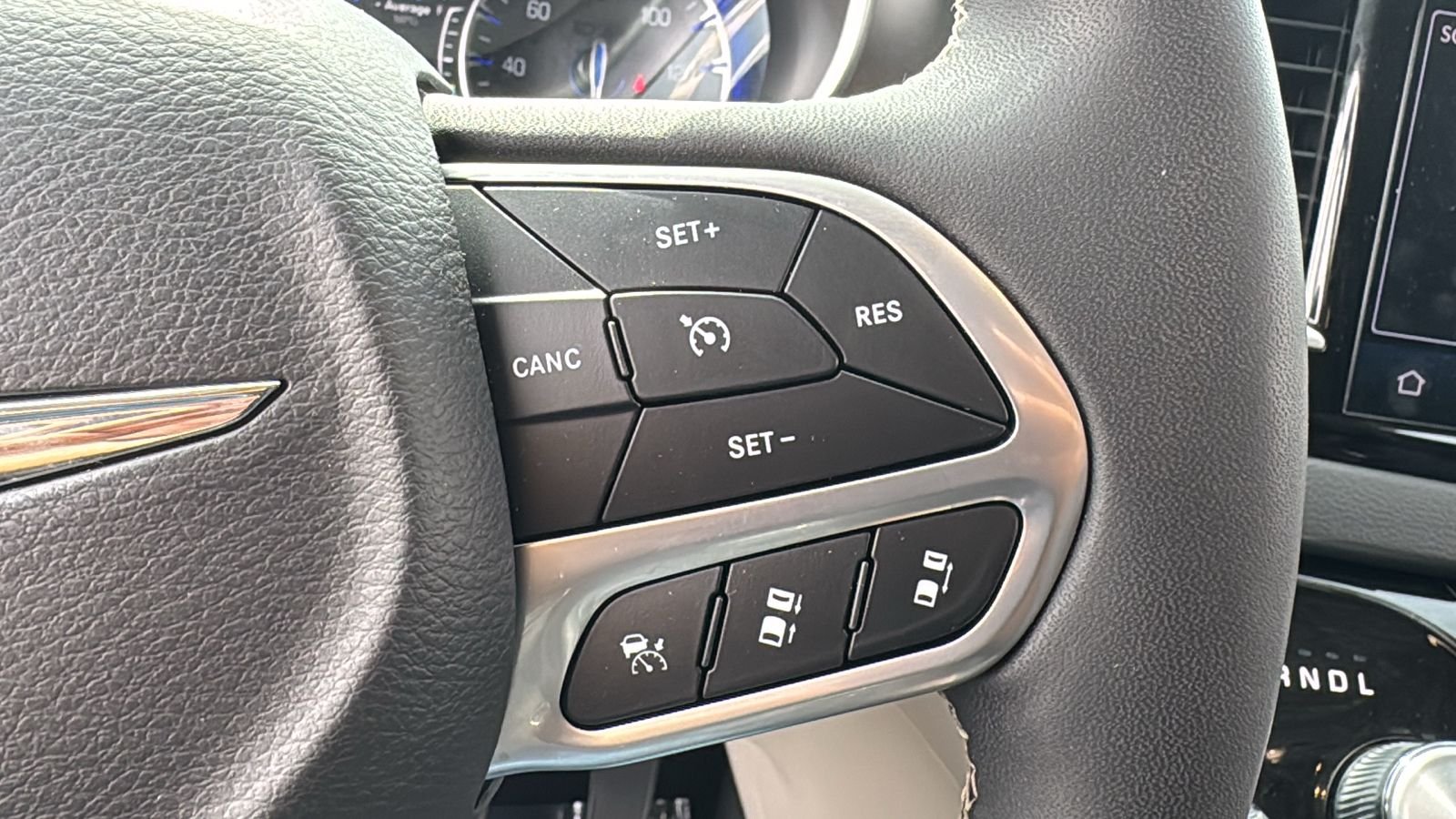 Used 2024 Silver Chrysler Touring L image 24