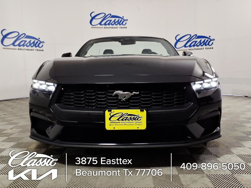 Used 2025 Black Ford EcoBoost Premium image 3