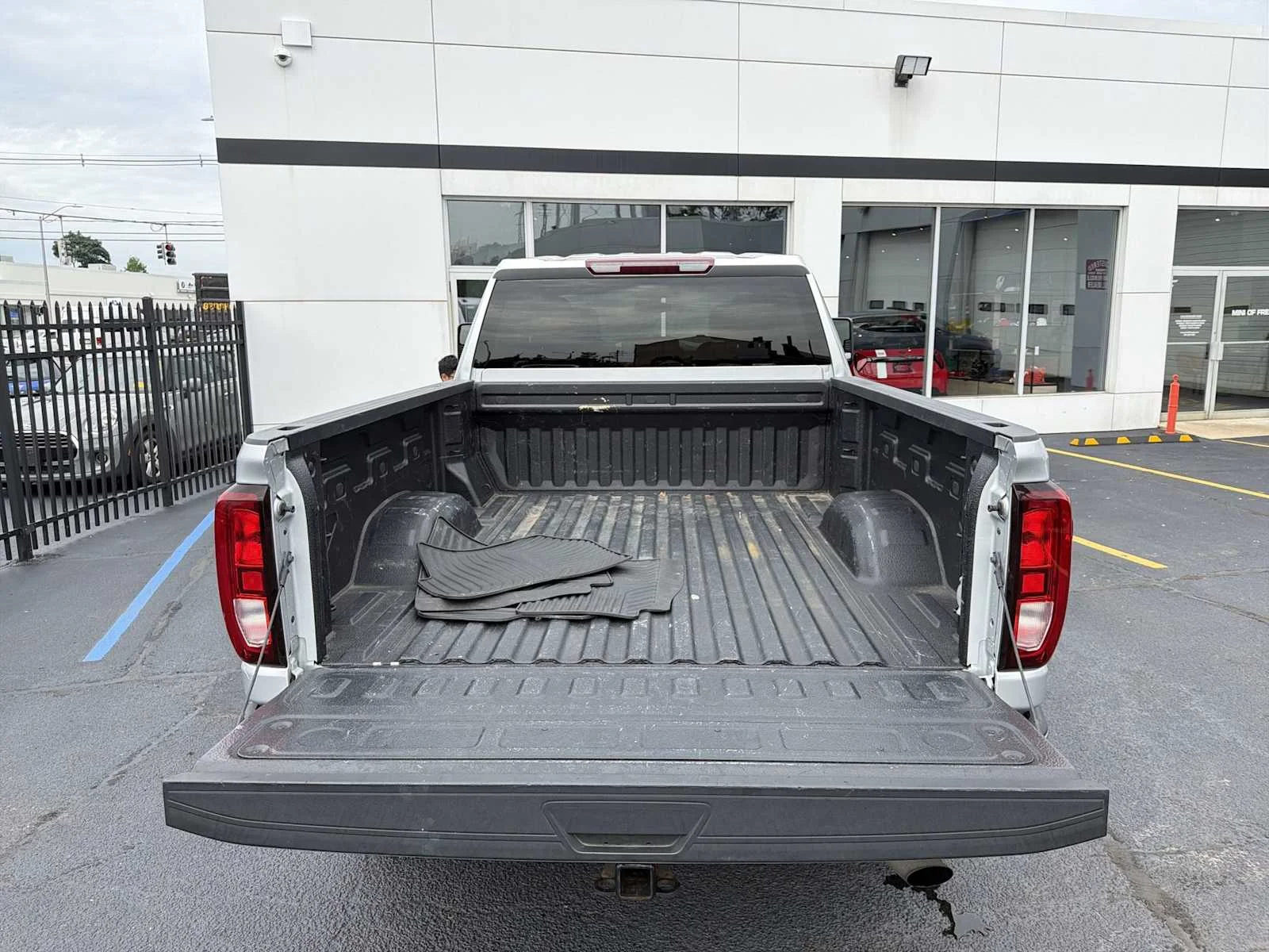 Used 2023 Quicksilver Metallic GMC Pro image 19