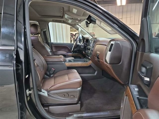 Used 2019 Black Chevrolet High Country image 1