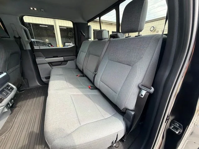 Used 2024 Black Ford XLT image 14