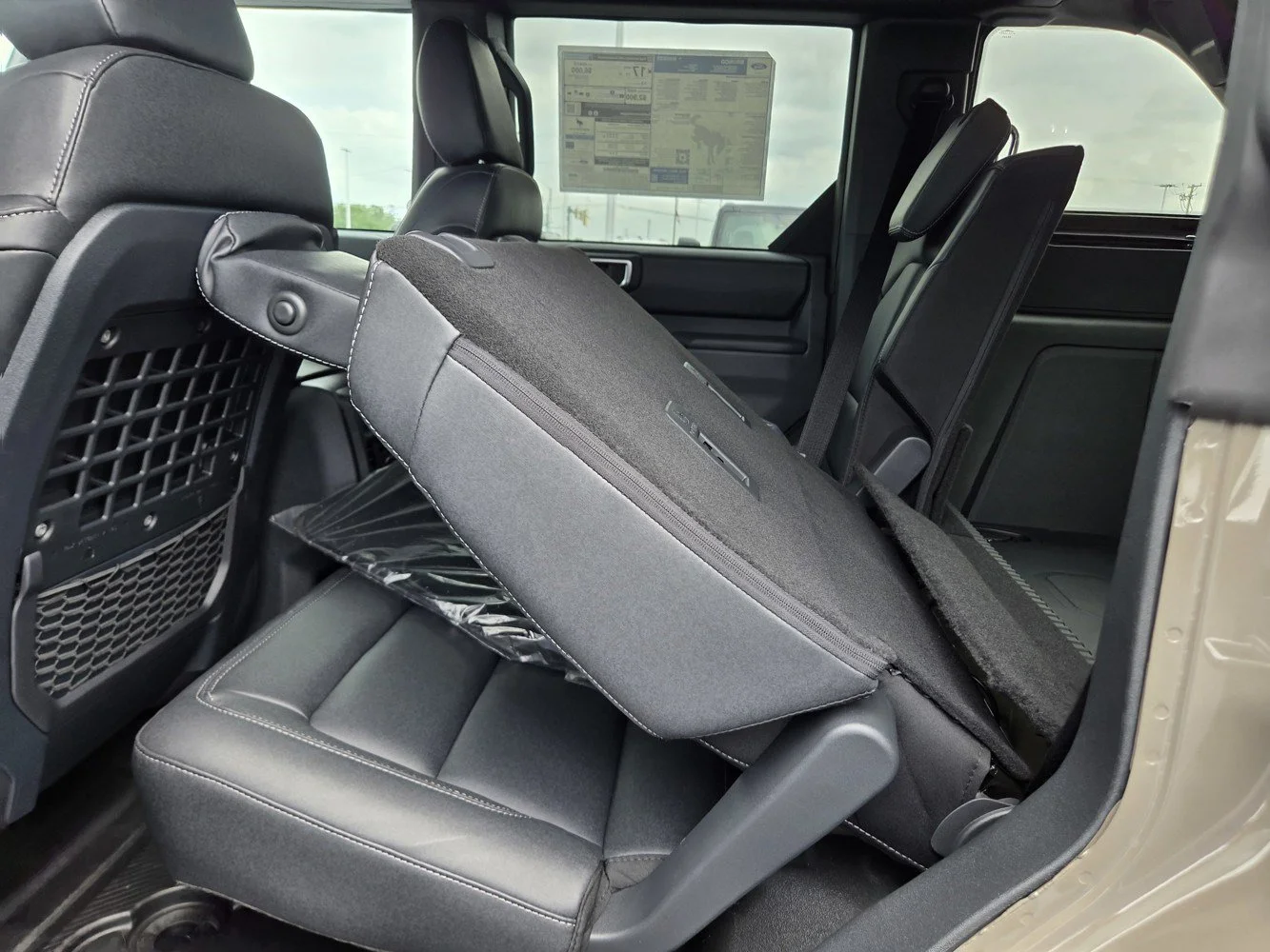 New 2026 Marsh Gray Ford Badlands image 24