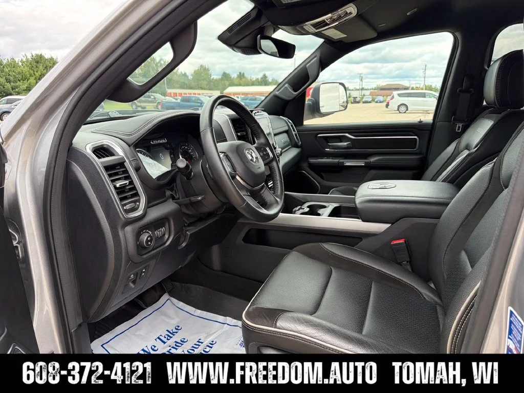 Used 2023 Billet Silver Metallic Clearcoat Ram Laramie image 25