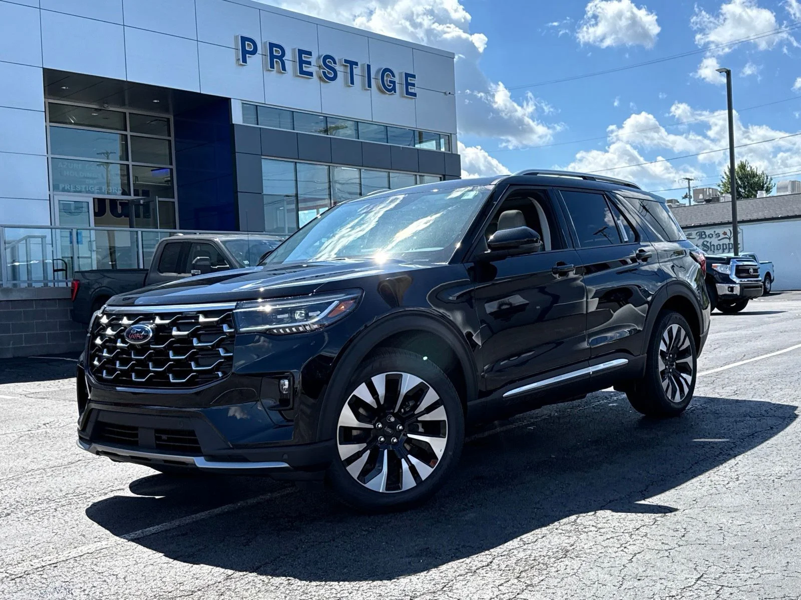 New 2026 Agate Black Metallic Ford Platinum™ image 19