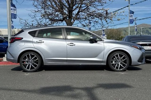New 2026 ICE SILVER METALLIC Subaru Sport image 3
