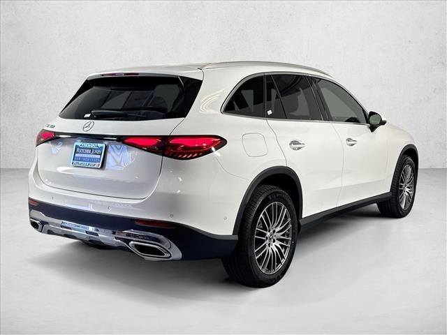 New 2026 Polar White Mercedes-Benz GLC 300 image 35
