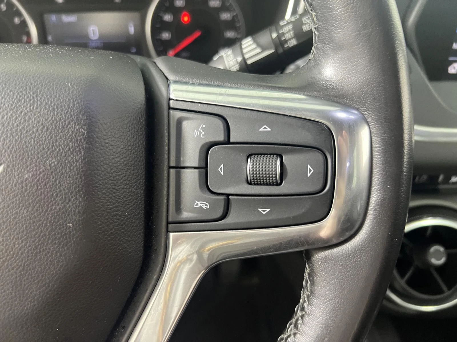 Used 2019 Black Chevrolet LT image 16