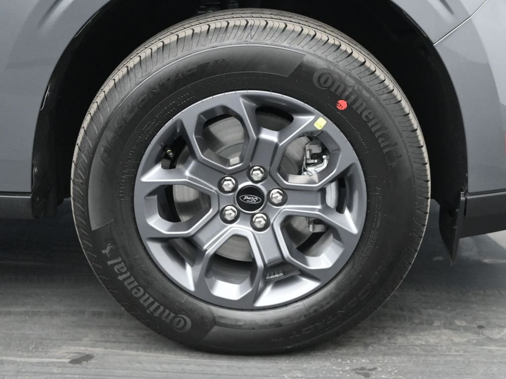 New 2026 Carbonized Gray Metallic Ford XLT image 21