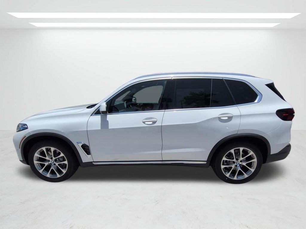 New 2026 Alpine White BMW xDrive40i image 7