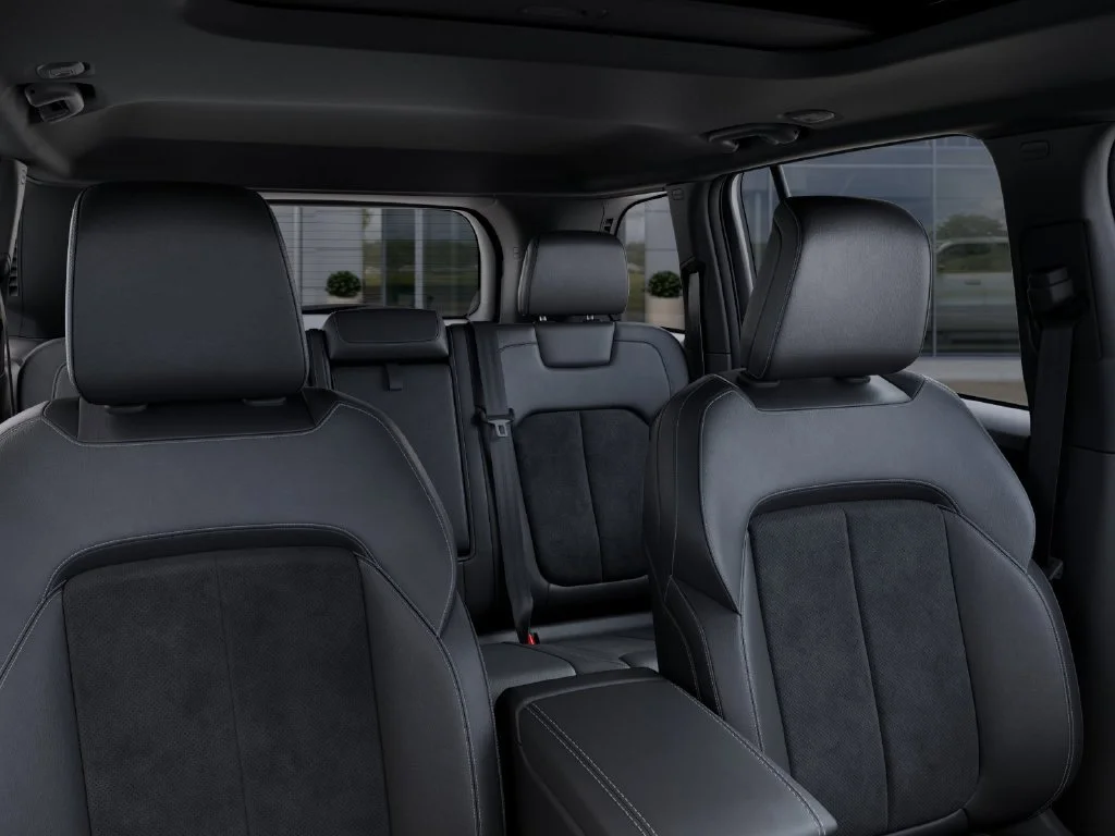 New 2027 Black Jeep Altitude image 27