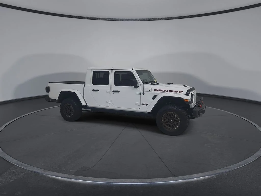 Used 2023 White Jeep Mojave image 19