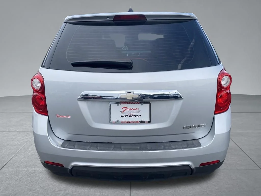 Used 2013 Silver Chevrolet LS image 12