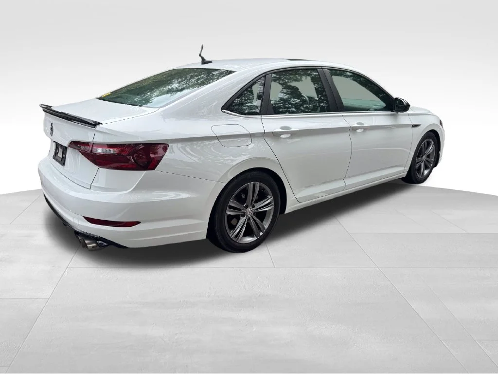 Used 2021 White Volkswagen  image 4