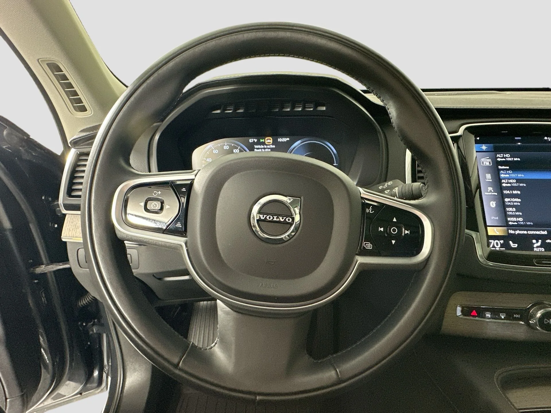 Used 2021  Volvo T8 Inscription 7 Passenger image 12