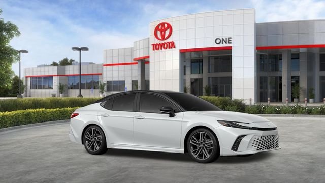 New 2026 Wind Chill Pearl with Midnight Black Metallic roof <sup>1</sup> Toyota  XSE image 17