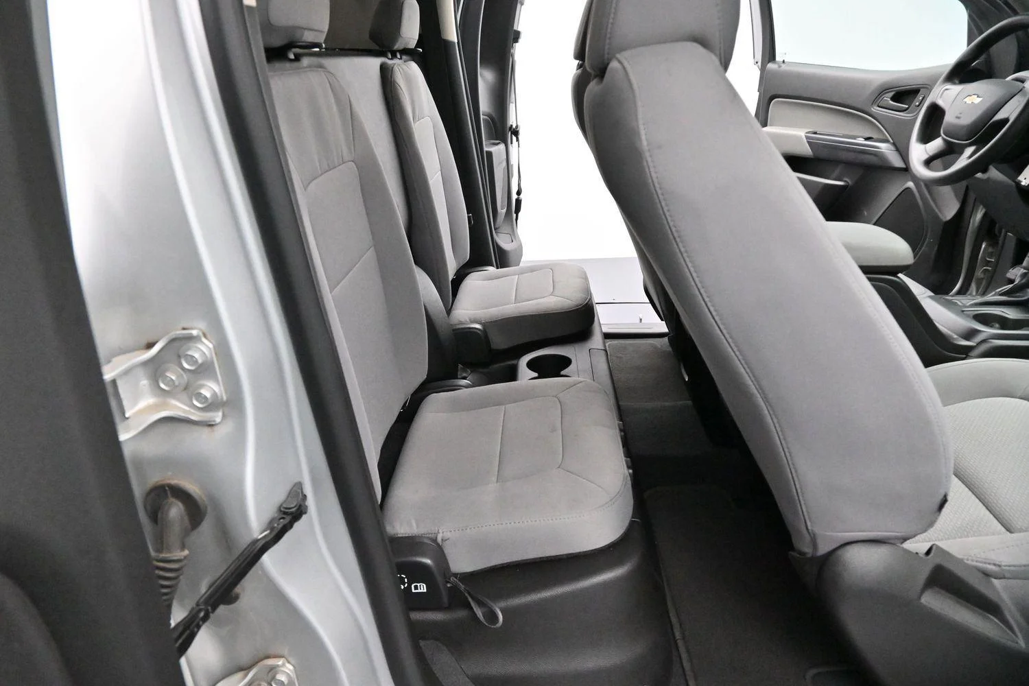 Used 2019 SILVER ICE METALLIC Chevrolet 2WD Work Truck image 25