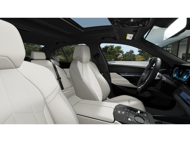 Used 2025 Mineral White Metallic BMW xDrive40 image 9