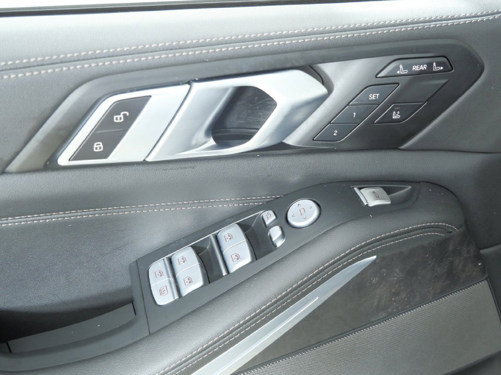 Certified Used 2025 Skyscraper Grey Metallic BMW xDrive40i image 44