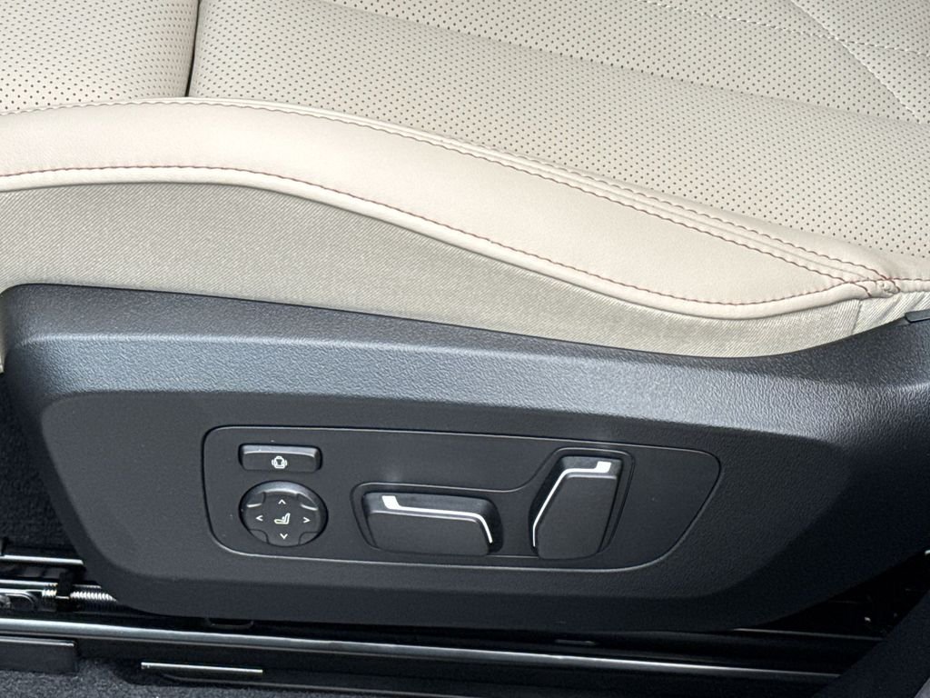 New 2026 Blue Metallic BMW 30 xDrive image 12