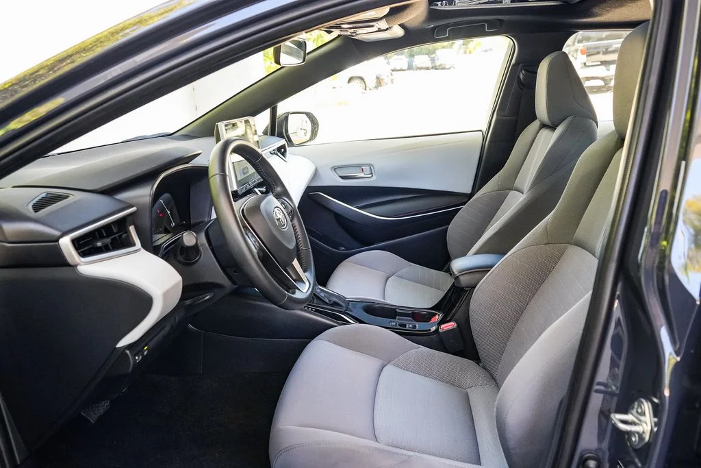 Used 2025 Gray Toyota SE image 17
