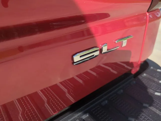 Used 2023 Red GMC SLT image 32