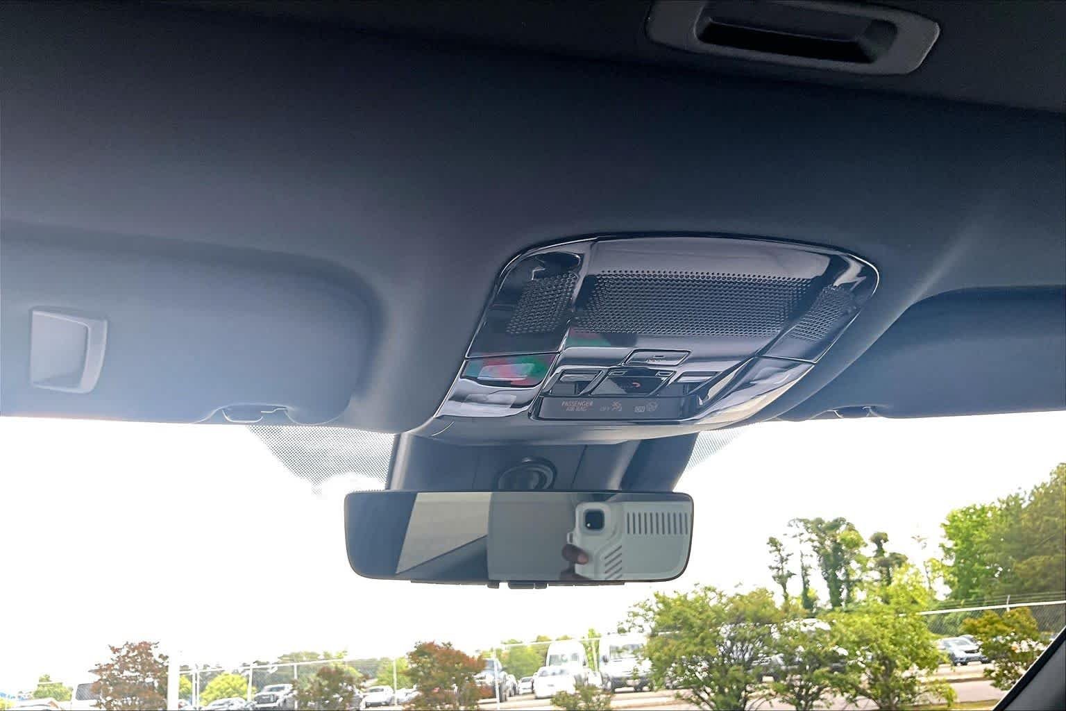 Used 2025 Nightfall Mica Lexus Premium Plus image 36