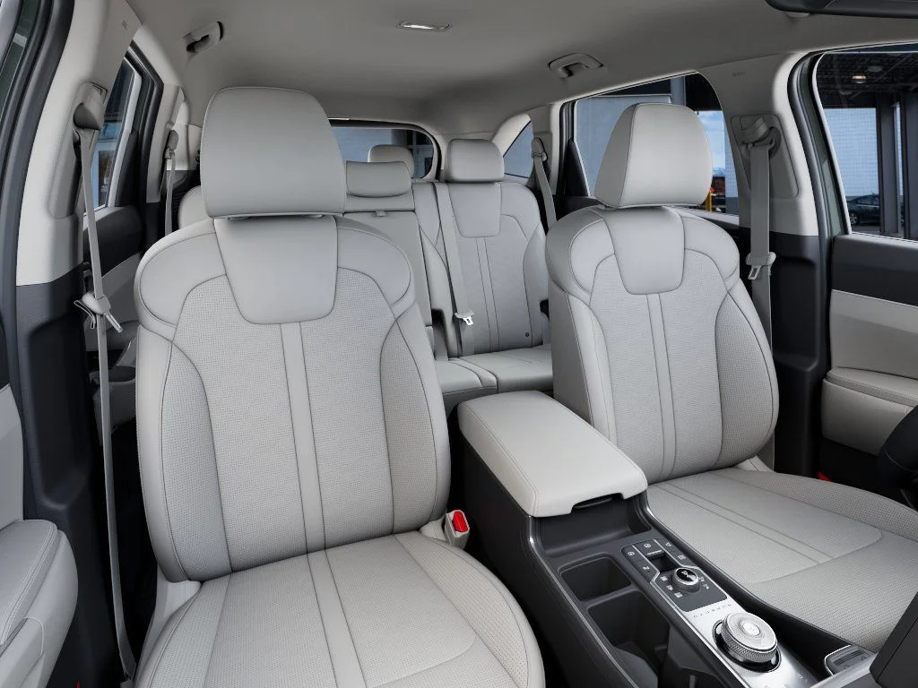 New 2026 Cityscape Green Kia EX image 15
