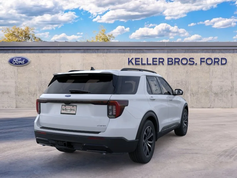 New 2026 Space White Metallic Ford ST-Line image 31