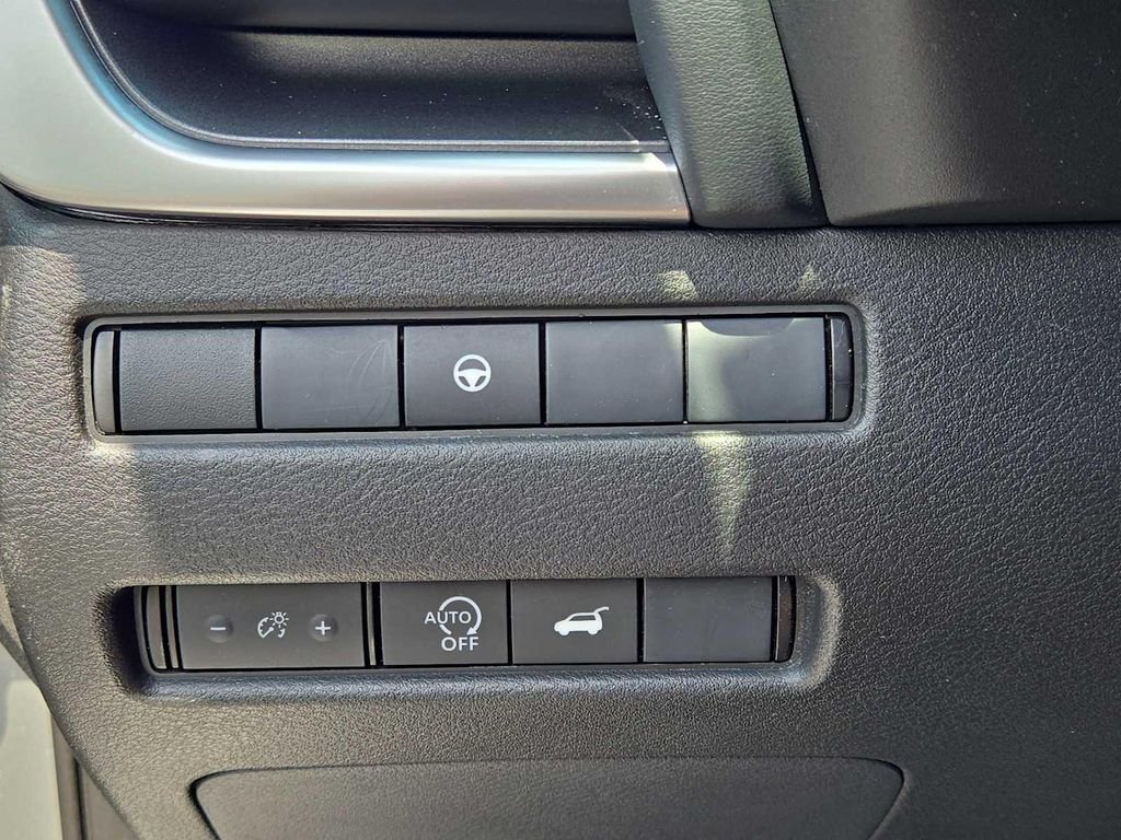 Used 2024 Silver Nissan SV image 22