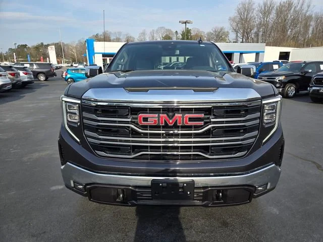 Used 2025 Titanium Rush Metallic GMC SLT image 2
