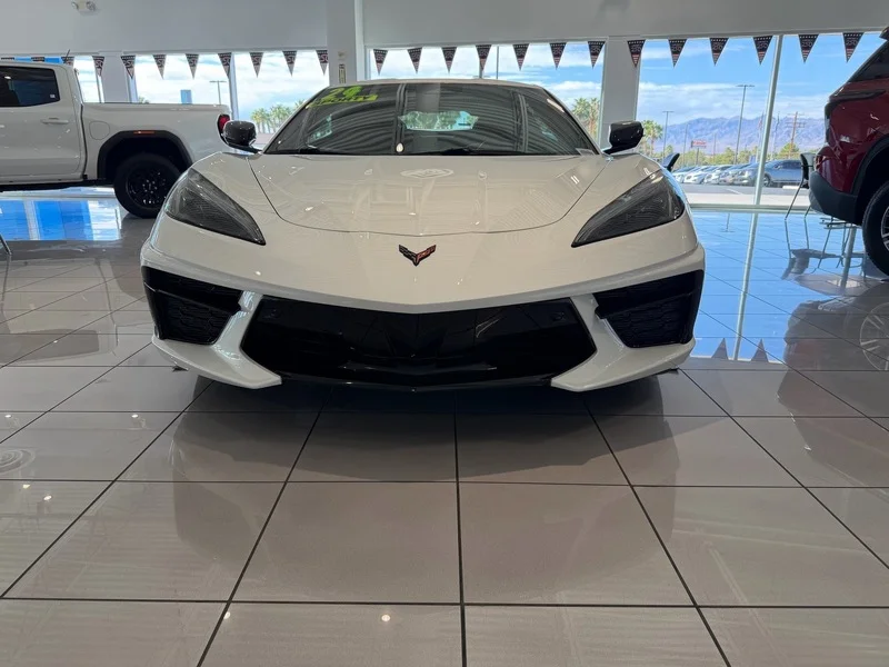 Used 2024 Arctic White Chevrolet 2LT image 8