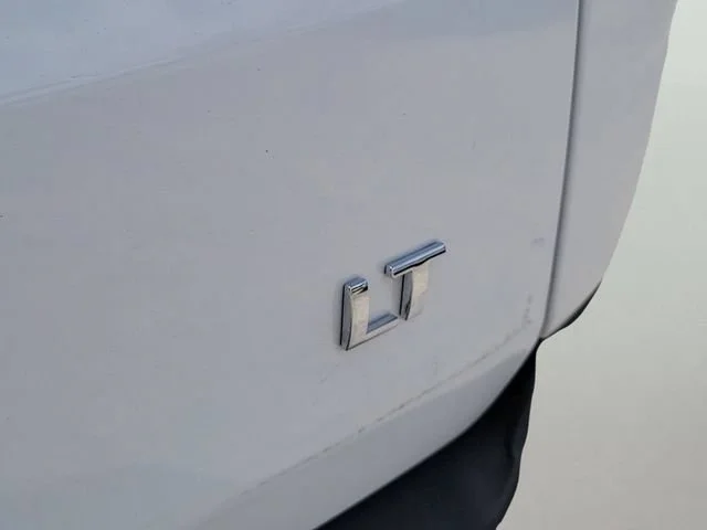 Used 2023 Summit White Chevrolet LT Leather image 6