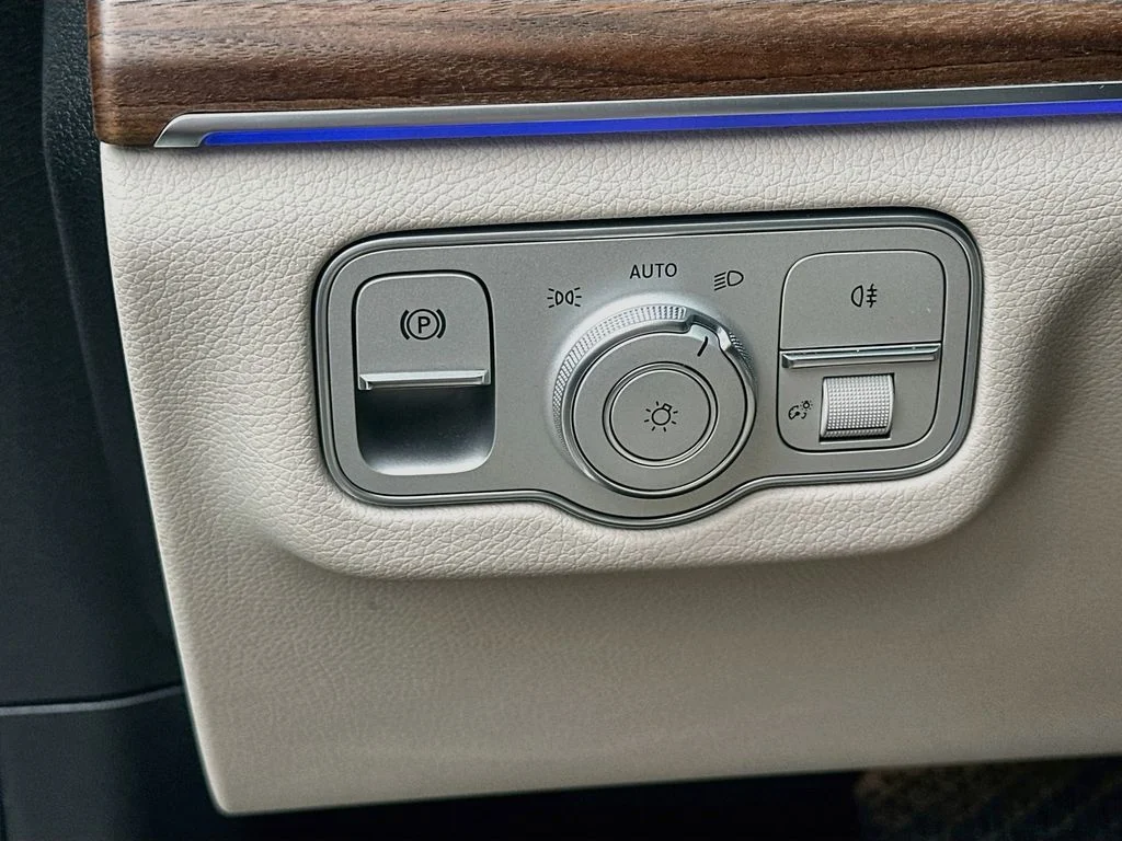 Certified Used 2025 Polar White Mercedes-Benz GLE 350 image 10