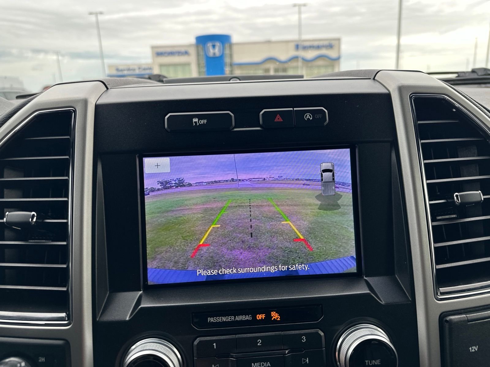 Used 2019 Gray Ford Lariat image 68