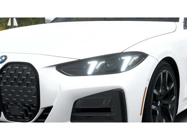New 2027 Alpine White BMW  image 6