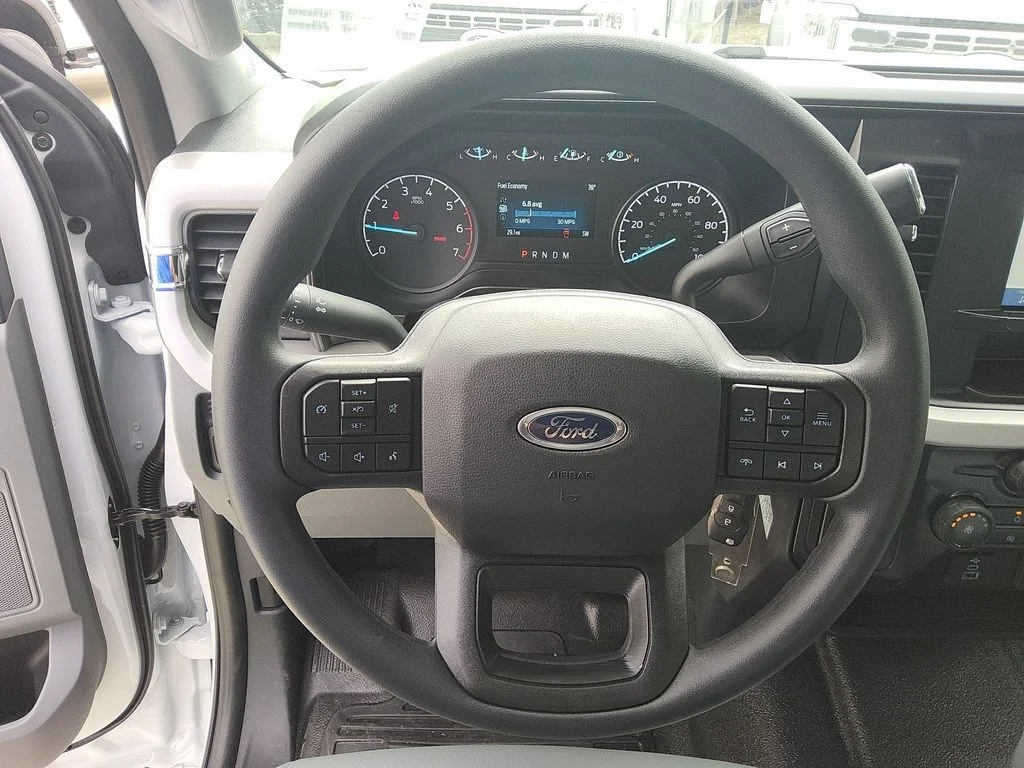 New 2026 Oxford White Ford XL image 9