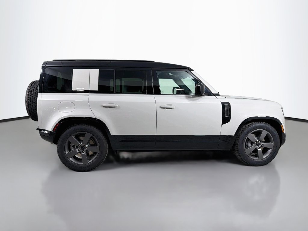 New 2026 Borasco Grey Land Rover X-Dynamic SE image 4