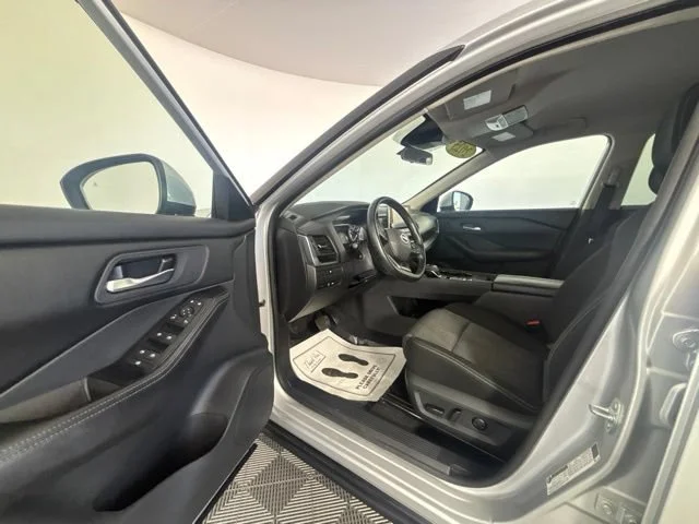 Used 2025 Silver Nissan SV image 2