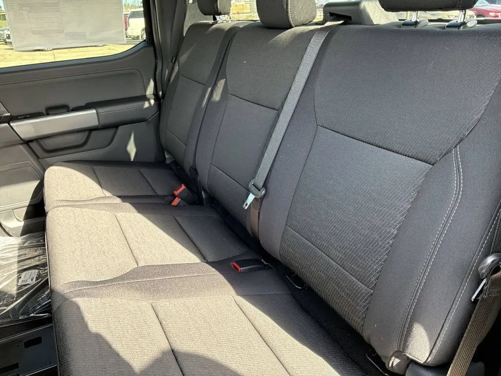 New 2026 Agate Black Metallic Ford XLT image 18