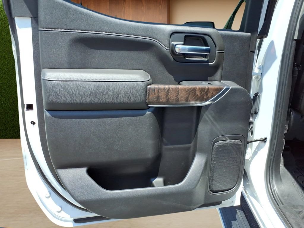 Used 2019 WHITE FROST TRICOAT GMC Denali image 28