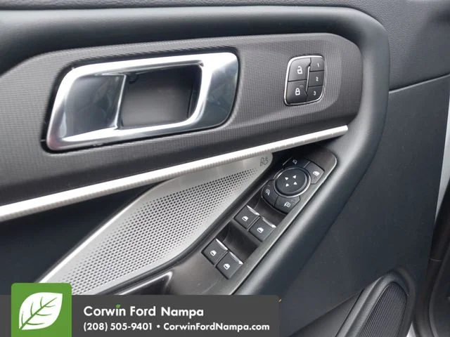 New 2026 Space White Metallic Ford Tremor image 11