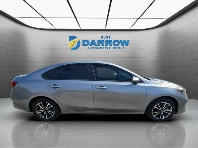 Used 2023 Gray Kia LXS image 6